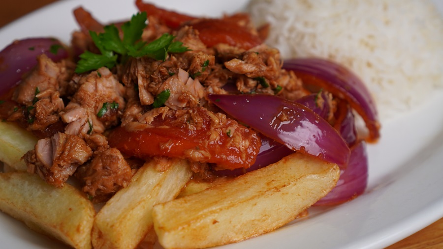 Saltado de Atún